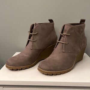 Bass Women's Taupe Vegan Suede Lace-Up Wedge Ankle Booties